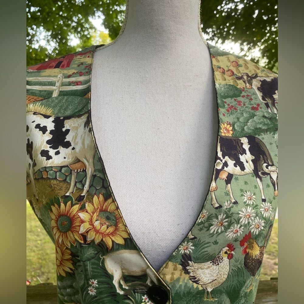 Linda Tilson Wm’s Sz Small Cotton Barnyard Farm Cows Pigs Design Vest Vintage - Picture 2 of 5